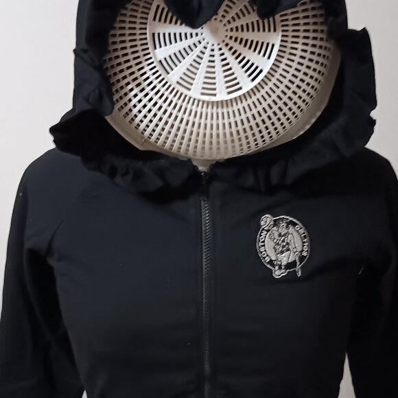 Boston Celtics Juniors Zip Up Ruffle Hoodie - Picture 2 of 6